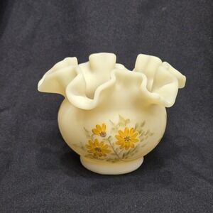 Vtg Fenton Custard Satin Glass Ruffle Vase Daisies Hand Painted Signed